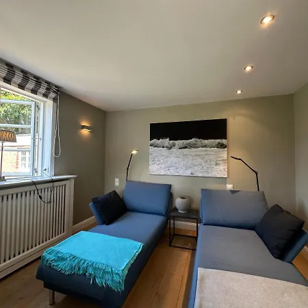 Hues Am Seedeich Apartman *